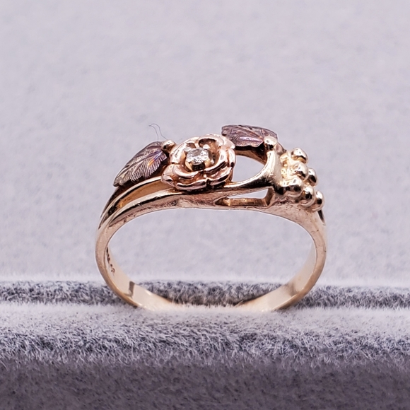 10k Solid Yellow & Rose Gold Natural Round Diamond Rose Flower & Vine Ring - Picture 5 of 9